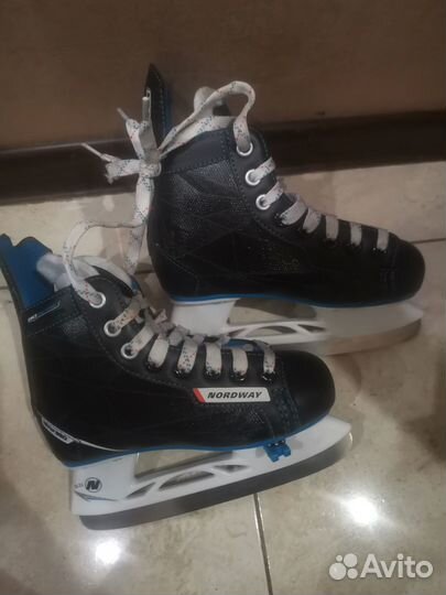 Продам детские коньки