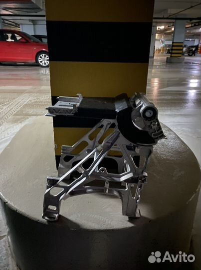 Подлокотник Audi Q5