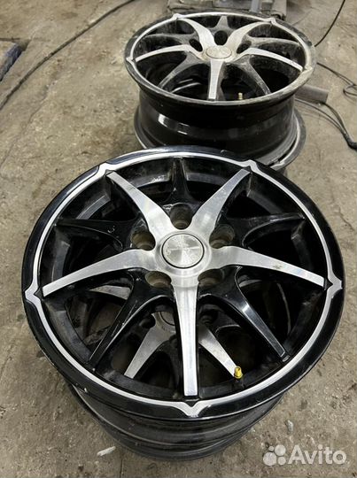 Продам литые диски r15