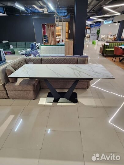 Стол керамогранит на металлокаркасе Виктория