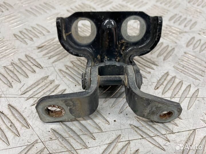 Б/У петля двери задний левый Chevrolet Cruze J300