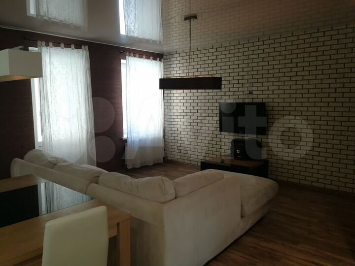 2-к. квартира, 70 м², 2/9 эт.