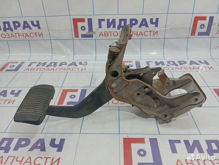 Педаль тормоза Toyota Land Cruiser 100 47110-60070