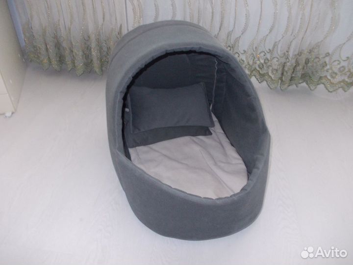 Домик и лежанка