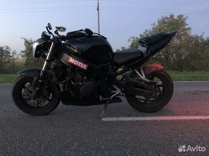 Honda CBR900RR FireBlade (CBR919RR) 1997