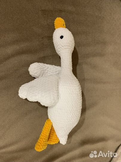 Гусь обнимусь