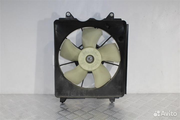 Диффузор радиатора охлаждения Honda Civic 4D FD1