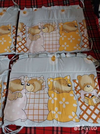 Бортики в кроватку