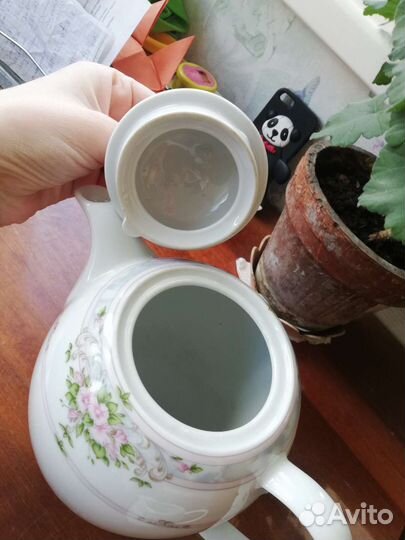 Комплект чайник и молочник