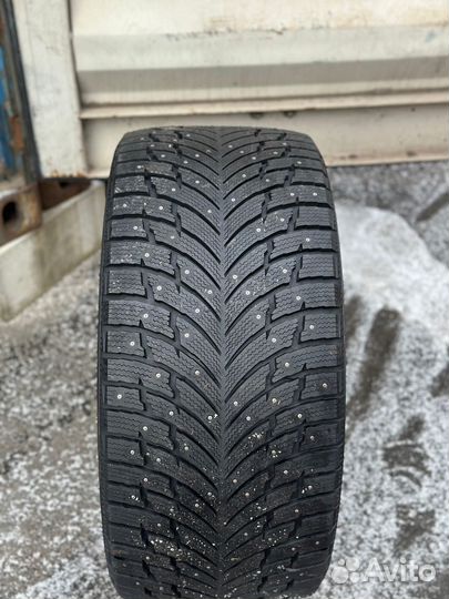 Gripmax SureGrip Pro Ice 245/40 R20 и 275/35 R20 99T