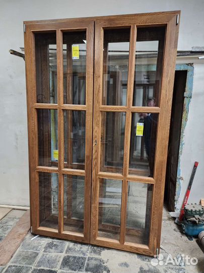 Помощник столяра, столяр