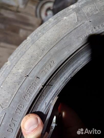 Roadmarch Prime UHP 08 225/45 R17