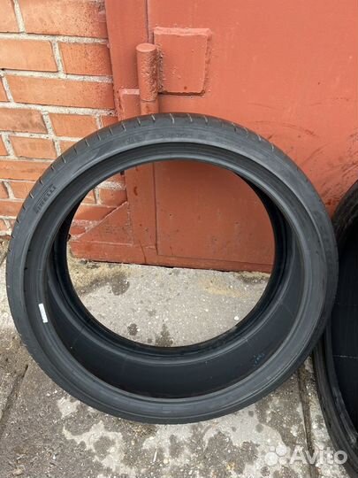 Pirelli P Zero 245/35 R20 и 275/30 R20 97Y