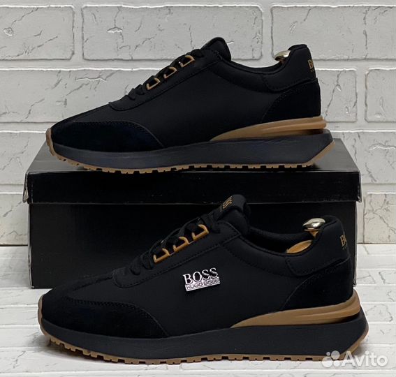 Кроссовки Boss эргономичные