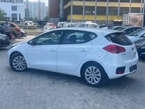 Kia Ceed 1.6 AMT, 2016, 61 200 км, с пробегом, цена 950 000 руб.