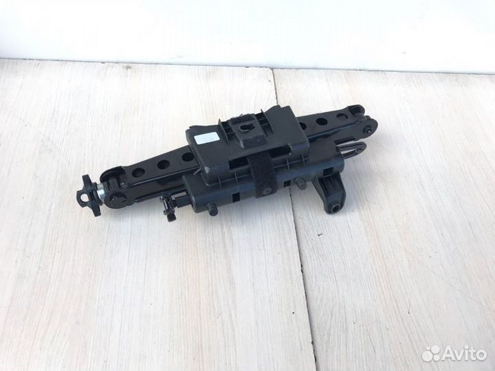 Домкрат Audi A3 8V