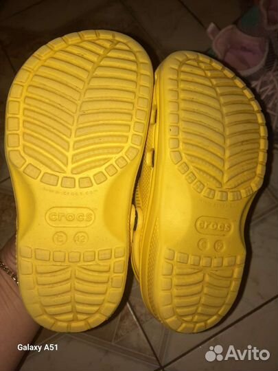 Кроссовки crocs 30