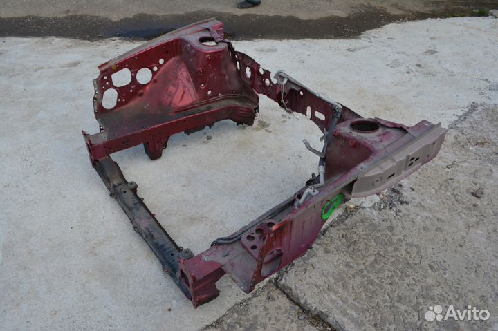 Передняя часть кузова на Subaru Forester