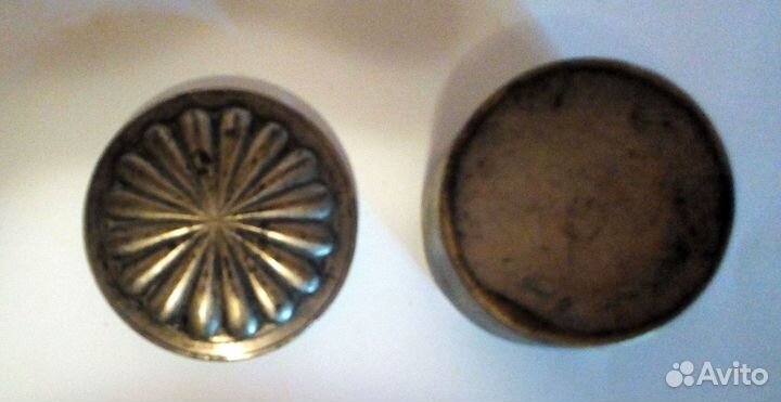 Старинная позолоченная латунная шкатулка 19в