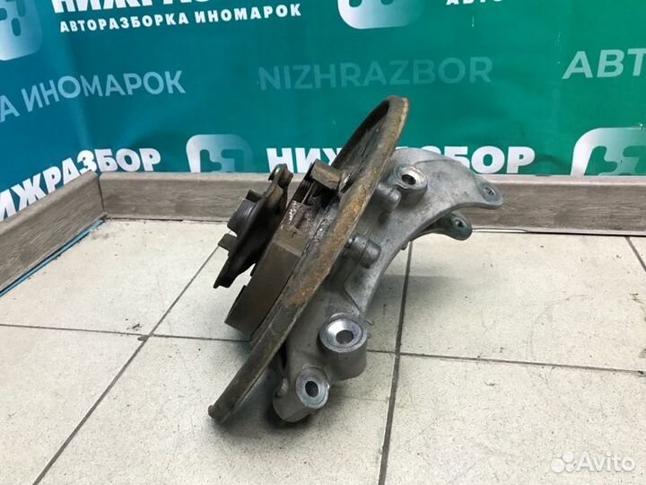 Кулак поворотный задний правый Volkswagen Touareg