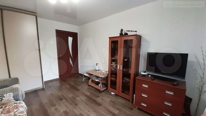 2-к. квартира, 40 м², 4/9 эт.