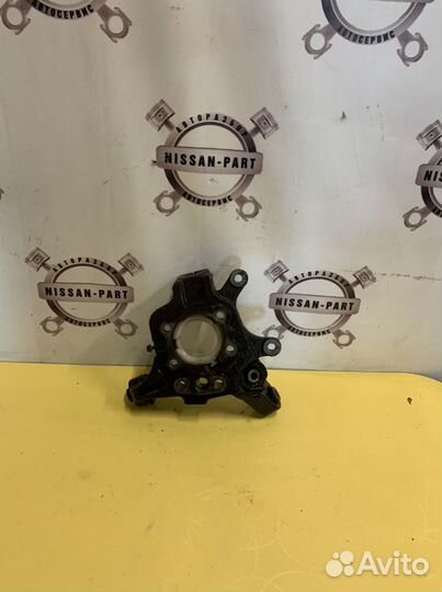 Ниссан Pathfinder R52 Кулак задний правый