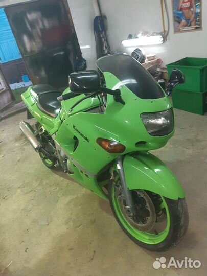 Kawasaki ZZR 400-2
