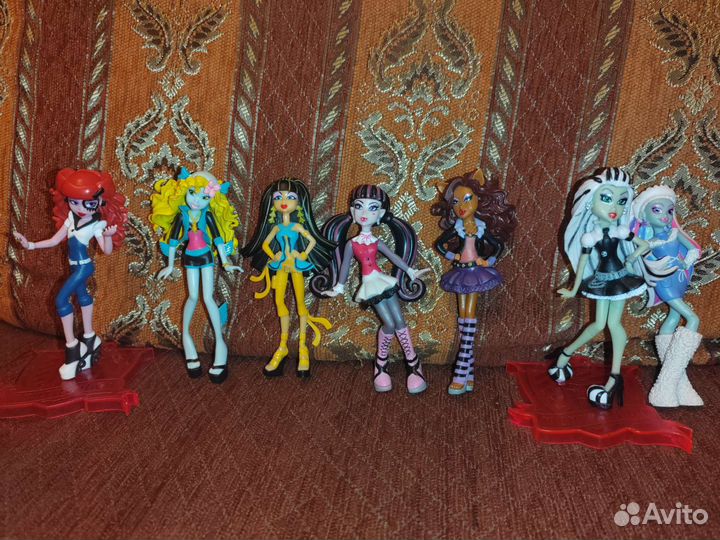 Фигурки монстр хай