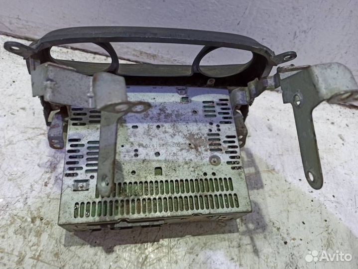 CD-проигрыватель Ниссан