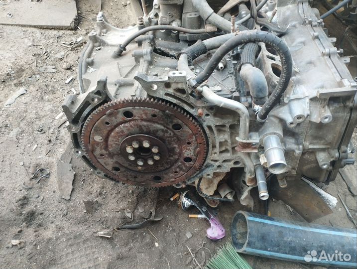 Двигатель 1ZR на запчасти