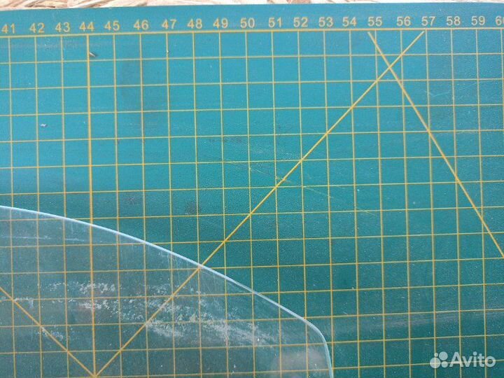 Стекло переднее правое Volkswagen Passat B2 81-88