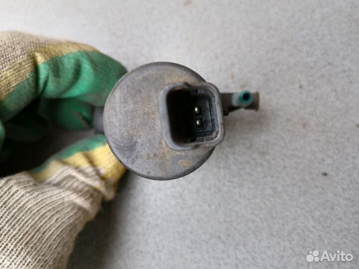 Насос стеклоомывателя Renault Logan Largus 2005-14