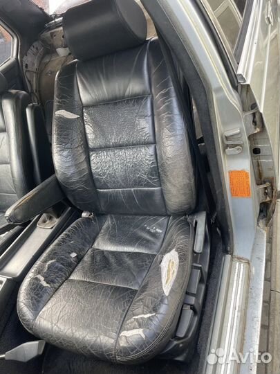Передние кожаные сидения Bmw e34 e32