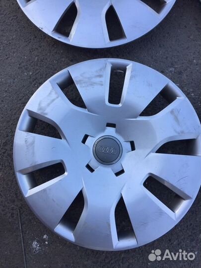 Колпак Audi A4 B8 2011