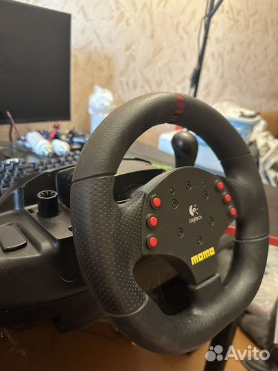 Руль logitech momo racing 900 градусов