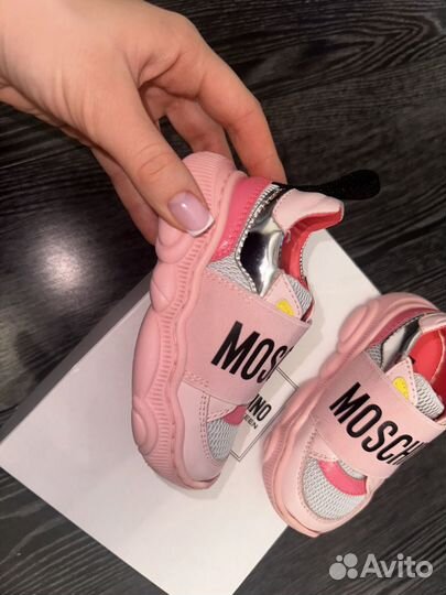 Moschino детские кроссовки