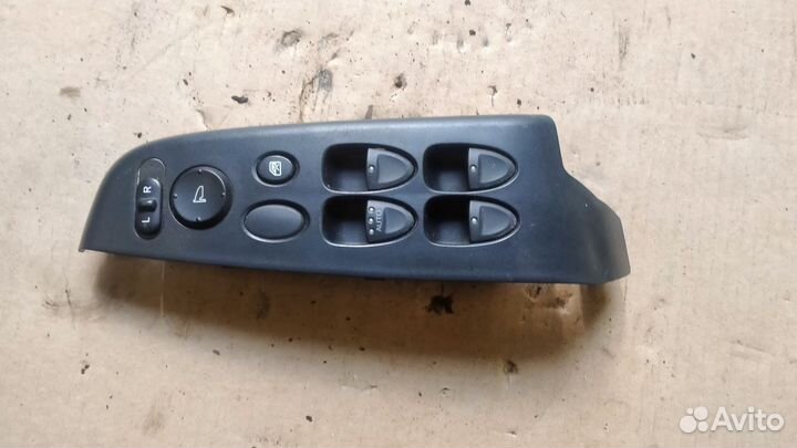 Блок управления стеклоподъемниками Honda Civic 4D