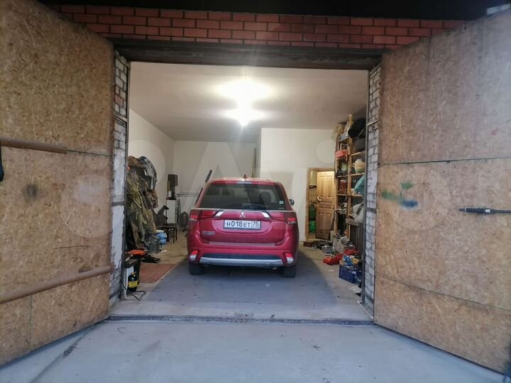 Дом 240 м² на участке 13 сот.