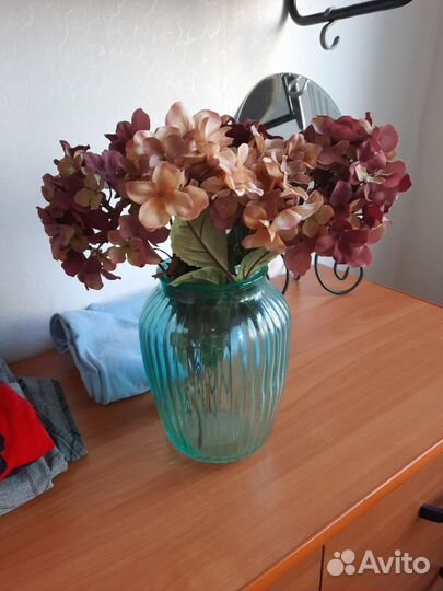 Ваза с цветами