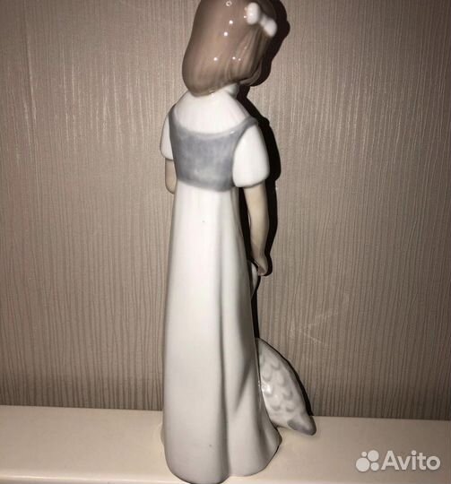 Статуэтка фарфор испания casades