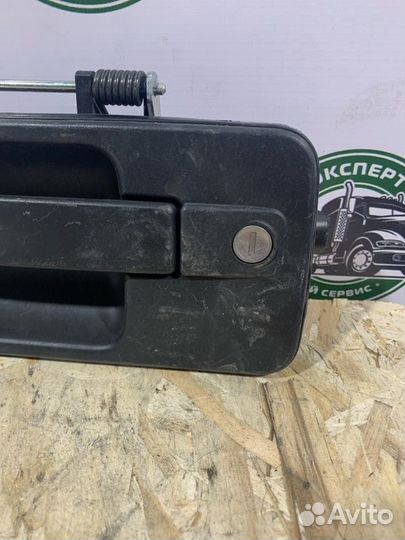 Дверная ручка правая Mercedes Actros