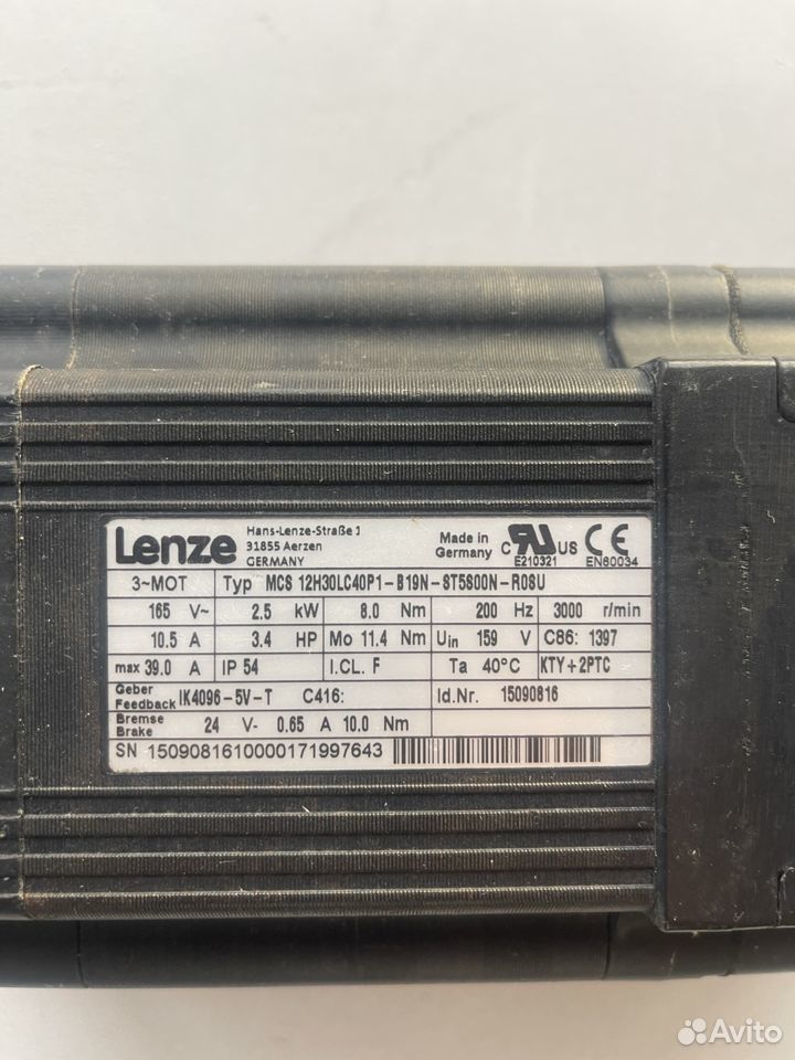 Серводвигатель Lenze MCS 12H30LC40P1