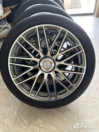 Комплект колеса R23 летние GLS X167 AMG