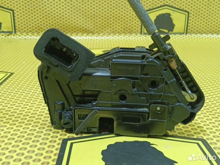 Замок двери задний левый Volkswagen Jetta JEM dgxa