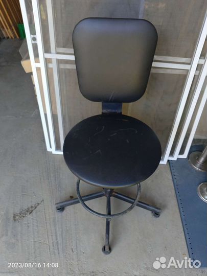 Кресло для магазина