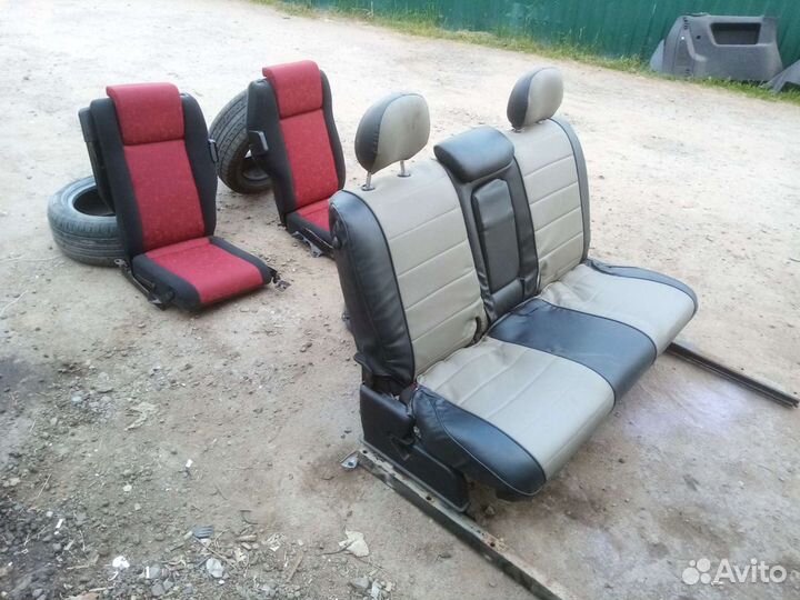 2й и 3й ряд сидений opel zafira A