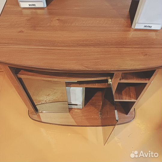 Тумба под телевизор бу