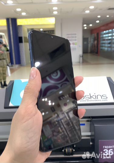 Защитная пленка на телефон (полиуретан)