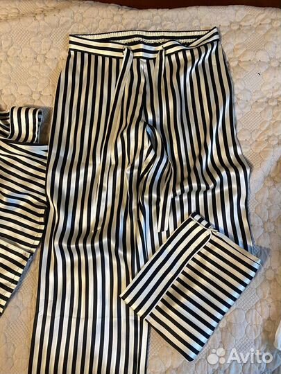 Костюм женский шелковый