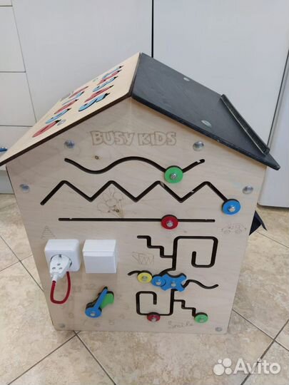 Домик, бизи дом для детей развивающий
